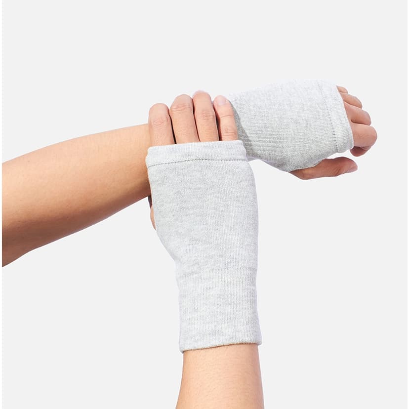 Ảnh Găng Tay Nam Nữ Unisex Tiện Dụng Chống Nắng Thời Trang Thương Hiệu Y2010 No Style 86 23128 |YaMe| 3