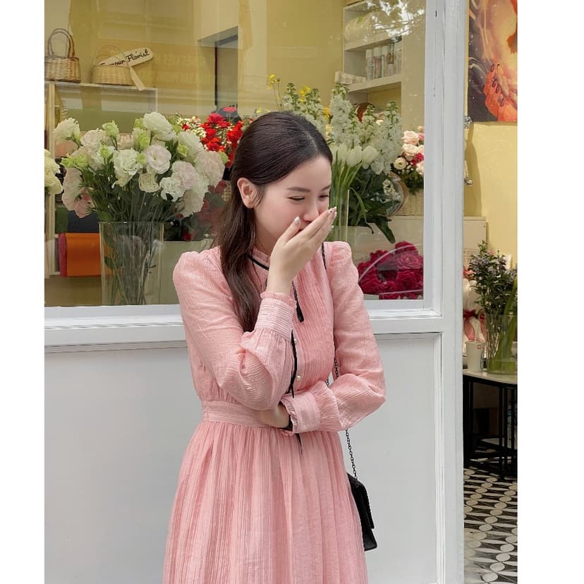 Ảnh De Leah - Đầm Xếp Li Ngực Dây Nơ Cổ - Thời Trang Thiết Kế 1