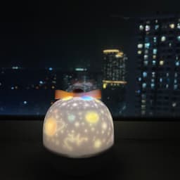 Thumbnail Đèn Led chiếu sao Saby hình galaxy dải ngân hà,loa bluetooth, BH 12 tháng pin sạc, xoay 360 độ 2