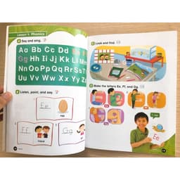 Thumbnail Sách - Everybody Up- Student Book 3