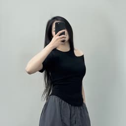 Thumbnail Áo Thun Cộc Tay nữ Khoét Vai Gladimax F89, Áo Hở Vai cá tính, chất thun cotton mềm mại 4