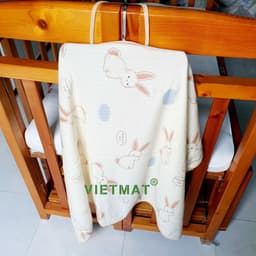 Thumbnail Khăn choàng điều hòa che bé bú Vietmat 3 lớp thoáng mát, rộng rãi, kín đáo và nhiều tiện ích 3