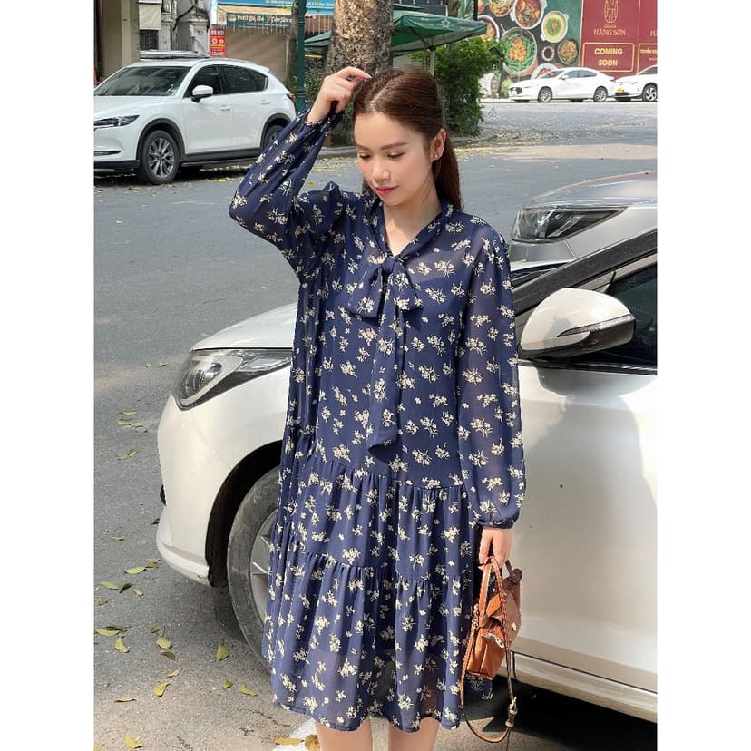 Ảnh De Leah - Đầm Suông Đuôi Cá Dây Nơ Cổ - Thời Trang Thiết Kế 1