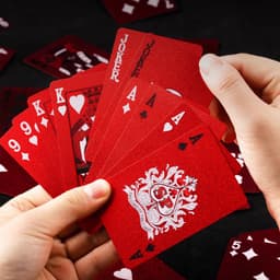 Thumbnail Bộ Bài Tây PVC Đỏ 55 Lá Bài May Mắn - Thẻ Bài Poker Sưu Tầm Trưng Bày Màu Đỏ Siêu Đẹp Chính Hãng Amalife 2