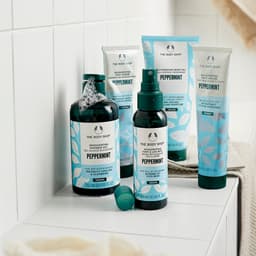 Thumbnail Sữa Tắm Tinh Dầu Bạc Hà Peppermint Invigorating Shower Gel 250ML The Body Shop 3