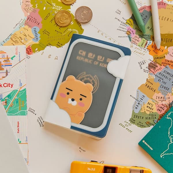 Ảnh Ví Đựng Hộ Chiếu, Bọc Hộ Chiếu, Passport Case Trong Suốt Kakao Friends 1