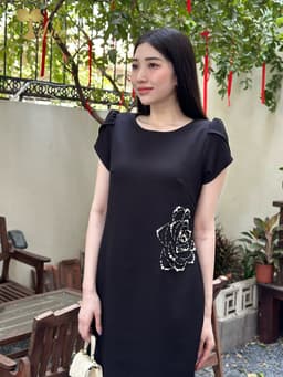 Thumbnail TIFALU - Đầm dáng suông thiết kế dự tiệc màu đen kết đá sang trọng - TFL943BLK 4