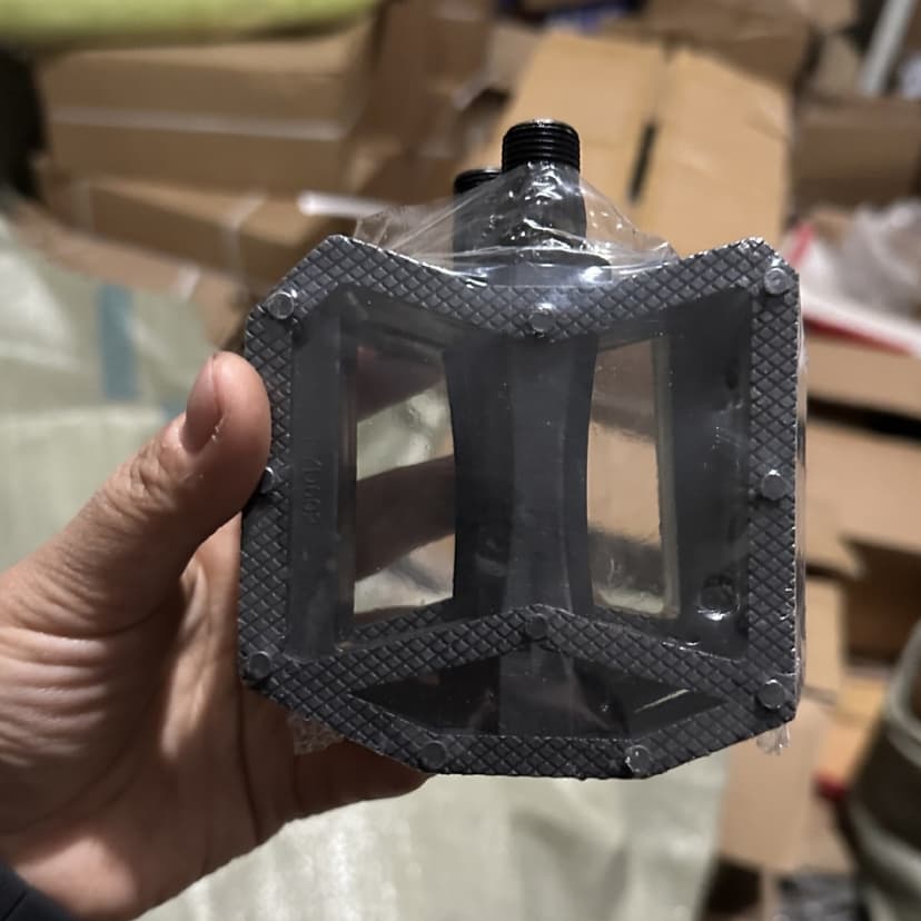 Ảnh Bàn Đạp Xe Đạp 1 Cặp (2 Chiếc) Pedal Cho Xe Đạp Thể Thao Bằng Nhựa Pedan Xe Đạp Chống Trượt Chính Hãng Amalife 3