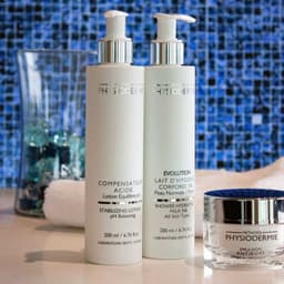 Thumbnail Sữa rửa mặt tạo bọt kiềm dầu NB Shower Hydrating Milk NB 3