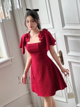 Thumbnail LEILA CLOSET | Đầm thiết kế Rosa tay nơ dáng xoè ngắn (không bao gồm 2tag đá cài vai) Đen/Đỏ/Kem 2