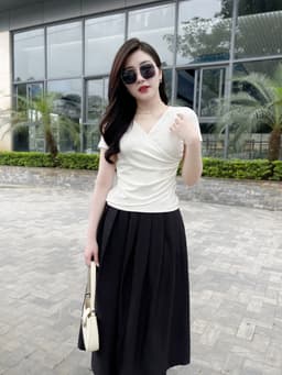 Thumbnail Áo Thun Nữ Kiểu Cổ Tim Nhún Eo Dáng Ôm Chất Vải Mềm Mịn Co Giãn 4 Chiều Evalover 3