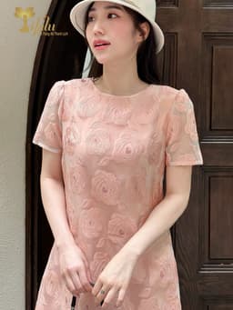 Thumbnail Đầm suông thiết kế bigsize Zol by TIFALU chất organza hoa 3D sang trọng - ZOL323ORG 3