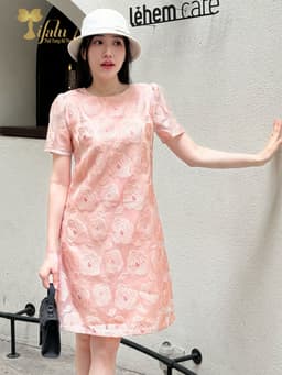 Thumbnail Đầm suông thiết kế bigsize Zol by TIFALU chất organza hoa 3D sang trọng - ZOL323ORG 4