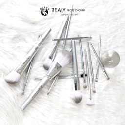 Thumbnail BỘ CỌ TRANG ĐIỂM CÁ NHÂN 14C CÁN BẠC BEALY 4