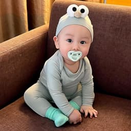 Thumbnail Moyuum Núm ti silicone cho bé, tặng kèm hộp đựng tiện lợi 2