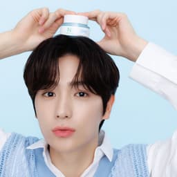 Thumbnail Kem Dưỡng Cấp Ẩm Cho Da AMPLE:N Hyaluron Shot Hydration Cream 60ML 2