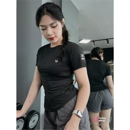 Thumbnail Set đồ tập gym yoga thể thao áo Essential Dri-FIT đen mix quần Gina short xám Today U Wear cầu lông tennis pickleball 3