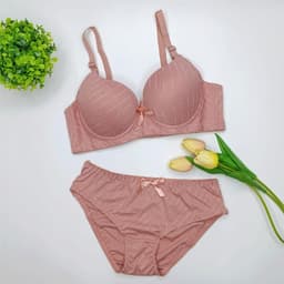 Thumbnail Bộ đồ lót Vicci BV.17 mút mỏng, có gọng, cúp quả sâu ôm nâng ngực vừa và lớn, bản lưng to 3 móc cài 3