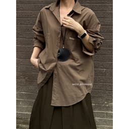 Thumbnail Áo sơ mi trơn tag da nhỏ ở ngực oversize chất cotton tự nhiên xịn mềm mát MC21.studios a4332 4