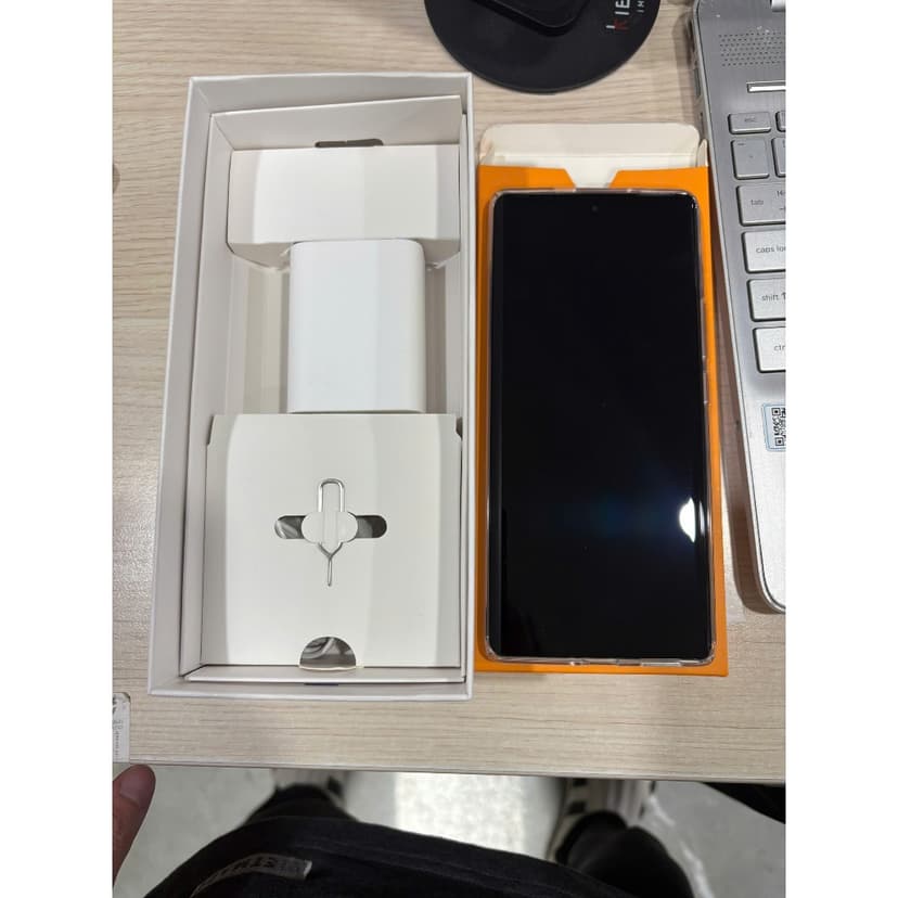 Ảnh - Các loại điện thoại chính hãng Tecno Bị trả hàng, khui Seal, trầy xước nhẹ. 4