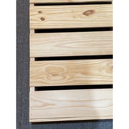 Thumbnail Tấm pallet gỗ thông Behomes, dùng làm giường pallet hoặc decor, gỗ đã xử lí ẩm mốc mối mọt (Giá 1 tấm pallet) 4