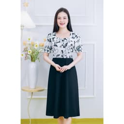 Thumbnail Đầm xòe trung niên cho mẹ - Cổ vuông tim kết nút tay ngắn - Trắng hoa đen - TTV1855 1