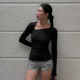 Thumbnail làminapparel - SLANTED V-NECK LONG SLEEVE TOP 4