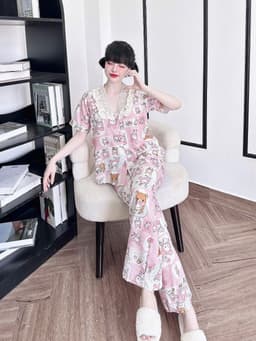 Thumbnail Đồ Mặc Nhà Nữ SOJUN Bộ Dài Cổ Bèo Xốp  45-65KG 3