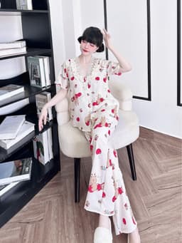 Thumbnail Đồ Mặc Nhà Nữ SOJUN Bộ Dài Cổ Bèo Xốp  45-65KG 1