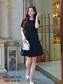 Thumbnail TIFALU - Đầm suông bigsize màu đen sang trọng - ZOL333BLK 3