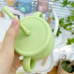 Thumbnail Cốc tập uống nước silicon KidAndMom có chức năng đẩy nắp đậy tiện lợi,Cốc tập hút cho bé 2