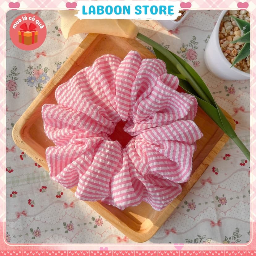 Ảnh Scrunchies vải caro sọc pastel LABOON dây buộc tóc bản to chất vải đủi thô nhún đứng form tóc 4