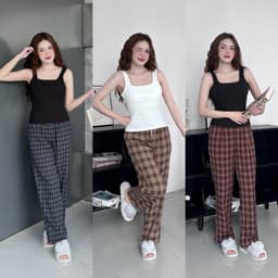 Thumbnail SHE BY ZAM  - ÁO CÓ ĐỆM NGỰC & QUẦN KẺ TARTAN 1