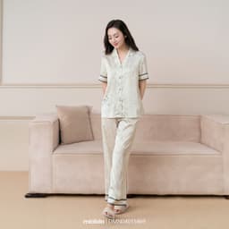 Thumbnail Đồ mặc nhà lụa cổ điển Mialala DMN04015469 tay ngắn quần dài thanh lịch họa tiết con thỏ 1