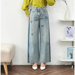 Thumbnail Quần Jean Nữ 𝐂𝐂𝐇𝐀𝐓 Dáng Suông Rosie Dập Hoa Nổi Chất Liệu Jeans Cao Cấp 15GDJ2012ST 1