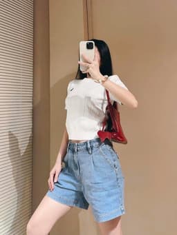 Thumbnail Quần short jean lưng cao màu nhạt thêu hình thời trang trẻ trung Callene (L2703) 2