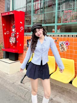 Thumbnail Áo sơ mi tay dài GAGO kiểu dáng loe nhẹ, ôm dáng, thắt 2 dây trước giữa dọc 1