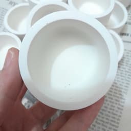 Thumbnail Hộp 24 cốc đựng nến bằng thạch cao kích thước 5.5*3cm dùng làm nến cúng dường, decor, nghệ thuật 1