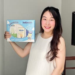 Thumbnail Combo Dự sinh - Đón bé chào đời (Nước tắm gội + Kem dịu da + Kem dưỡng ẩm) - KDS01 2