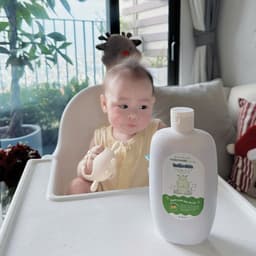 Thumbnail Nước tắm gội thảo dược cho bé Kutieskin 500ml 1