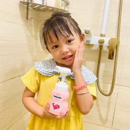 Thumbnail Sữa tắm gội cho bé Kutieskin 200ml - KKT01 2