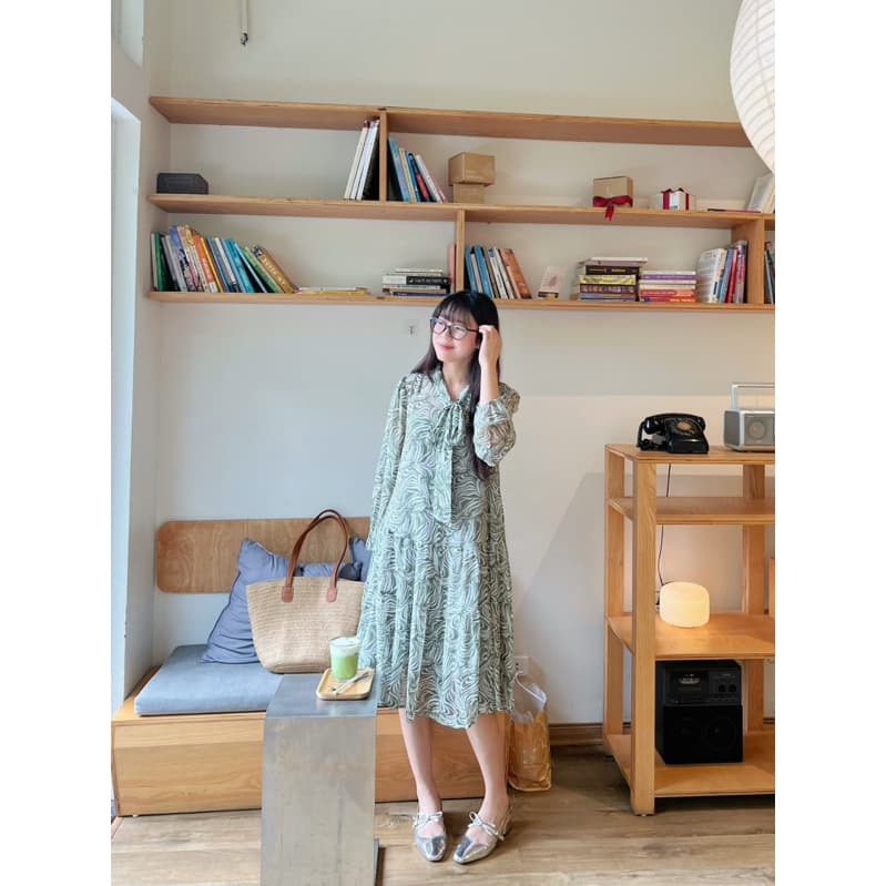 Ảnh De Leah - Đầm Suông Đuôi Cá Dây Nơ Cổ - Thời Trang Thiết Kế 2