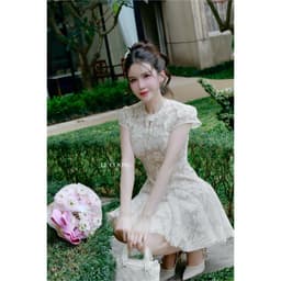 Thumbnail Váy Tiểu Thư Màu Trắng Phối Hoa Nổi LECOONG V775 Đầm Đẹp Xếp Ly Đi Tiệc Sang Chảnh 4