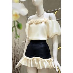 Thumbnail Set Váy Đẹp Trễ Vai Đính Hoa LECOONG B216 Chân Váy Phối Đen Trắng Đi Biển Sang 2