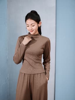 Thumbnail Bộ Quần Áo Thu Đông Cổ Cao Laroma Cho Nữ | Basic - Giữ Ấm - Vải Thơm - Kháng Khuẩn 2