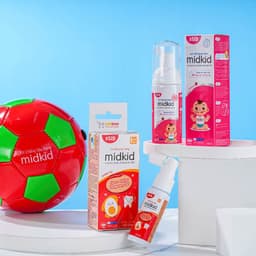 Thumbnail Combo Xịt chống sâu răng Midkid vị táo + Bọt tập đánh răng vị dâu - Tặng Bàn chải U hình thú ngẫu nhiên + Sticker 2