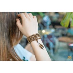Thumbnail Vòng tay trầm hương chuỗi tràng 108 hạt trầm tóc vườn mang bình an may mắn - Xưởng Mộc Việt 3