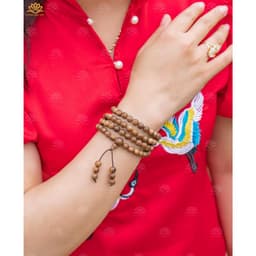 Thumbnail Vòng tay trầm hương chuỗi tràng 108 hạt trầm tóc vườn mang bình an may mắn - Xưởng Mộc Việt 4