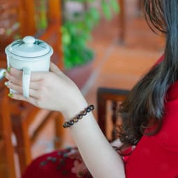 Thumbnail Vòng tay trầm hương hạt tròn Sánh Chìm cho nam nữ mang bình an may mắn tài lộc - Xưởng Mộc Việt 4