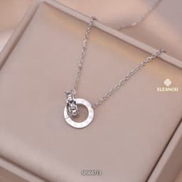Thumbnail Dây chuyền nữ titan Eleanor Accessories vòng tròn đôi khắc số la mã phụ kiện trang sức vòng cổ 8713 1
